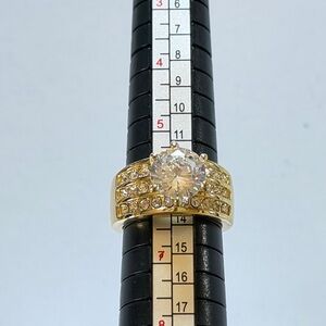 Elegant Gold Ring with Clear Stones Sz 6